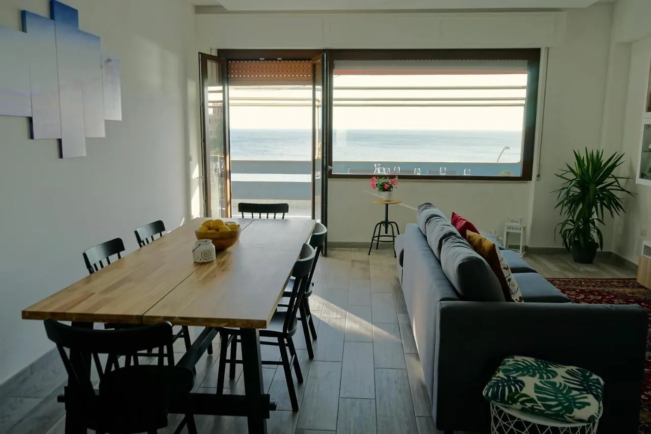 Terrazza Lungomare Valencia Apartment